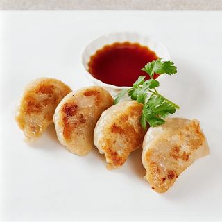 17. Gyoza alla piastra - 4 pezzi