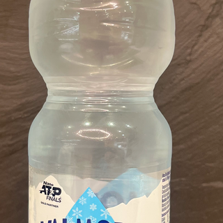Acqua minerale naturale bottiglia 0.5 cl