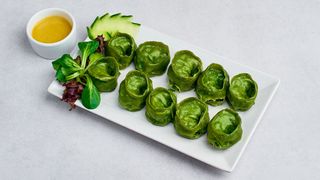 Cheese & spinach momo