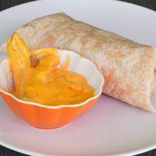 Burrito De Pollo Con Verduritas Salteadas 