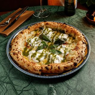 Pizza Burrata e pesto