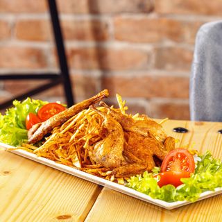 მწყერის წყვილი შემწვარი კარტოფილით