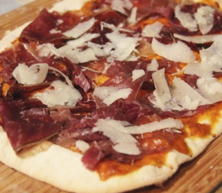 Pizza leonesa (33 cm.)