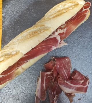 Baguette de jamón ibérico