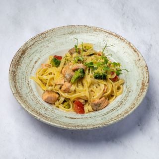 Tagliatelle sa lososom