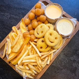 Дошка з картопляних снеків, 400 г/40 г/ 40 г