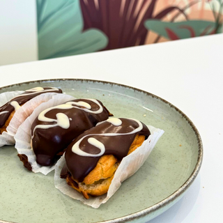 Mini ecler cu ciocolată