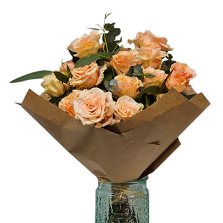 Ramo de rosas color salmón 