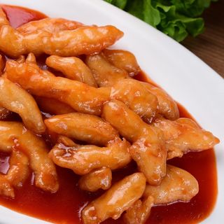 Рыбные палочки в кисло-сладком соусе