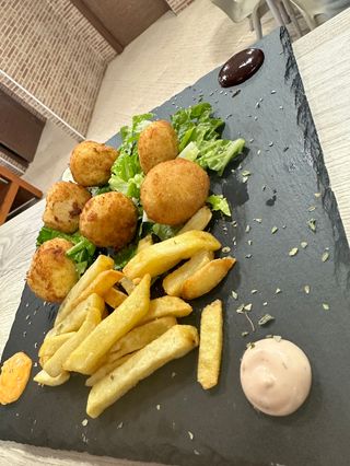Ración De Croquetas De Pollo