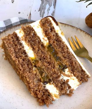 Colibri cake con maracuyá (ración)