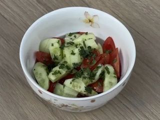 Салат овочевий з домашньою олією (100/60g)