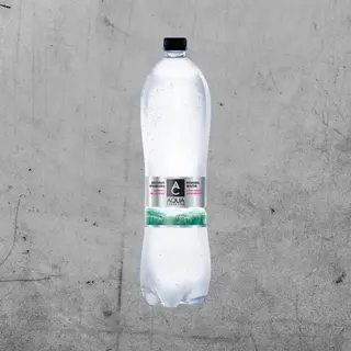 Apa minerala Aqua Carpatica