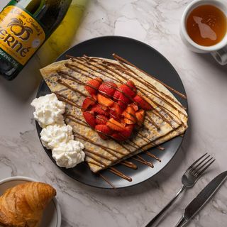 Crêpe con Nutella, fragole e panna 