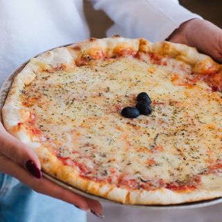 Pizza Quatro formaggio medium