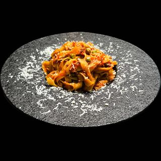TAGLIATELLE CON CARNE