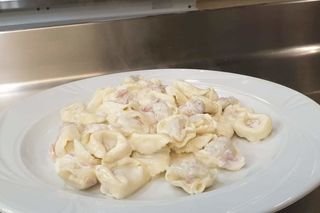 Tortellini alla panna