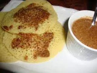 Baghrir Avec Amlou Et Miel
