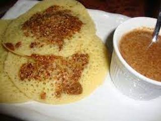 Baghrir Avec Amlou Et Miel