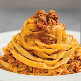 Fettuccine  o pasta al ragú