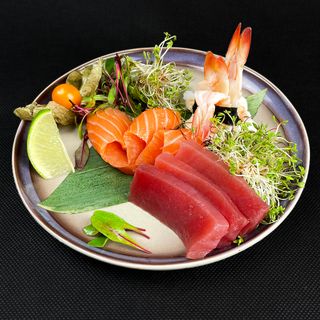 Sashimi duże (6 szt.) w orientalnej marynacie
