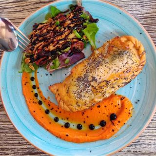 Salmón Hojaldrado Con Espinacas Y Brie 