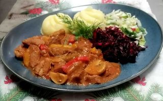 gulasz wieprzowy 150g.