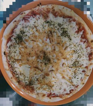 Pizza 4 vrste sira srednja 30 cm