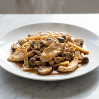 303 Pollo con funghi bambù