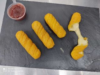 Tequeños De Queso Edam (4 Uds.)