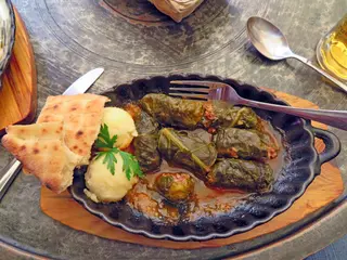 Sarmica u vinovom listu