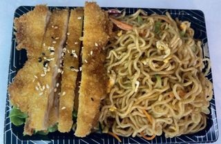 u10-Massa com Frango Panado