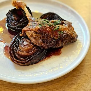 Confit de pato, salsa soja-miel