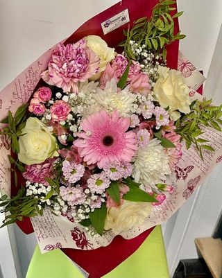 Ramo Variado En Tonos Rosas