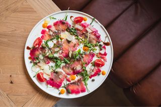 Carpaccio od mariniranog lososa