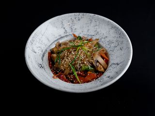 Фунчоза з куркою/Funchoza with chicken (350g)