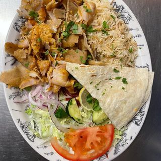 Plato Kebab Con Ternera Y Arroz