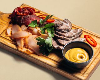 Тарілка м'ясна (170/30г)