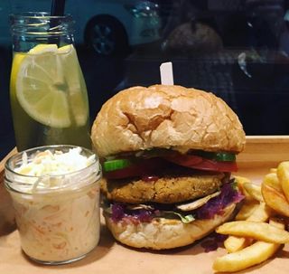 Wegański z ciecierzycą