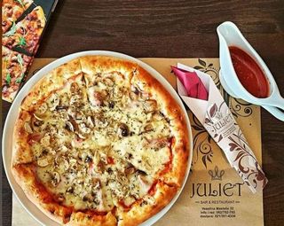 Capricosa pizza + švarcvald palacinke