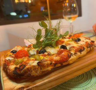 Pinza romana con variedad de quesos