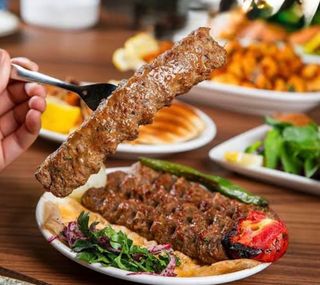 Адана кебап порция