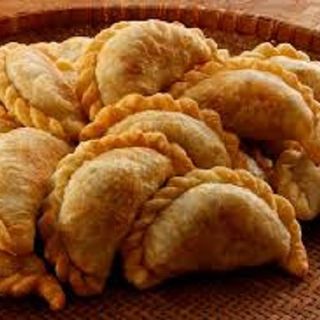 12 Empanadas Fritas  con Sabores a eleccion