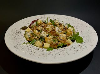 Салат Дует сирів і карамельної груші 300 г