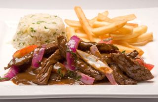 Lomo Salteado Peruano