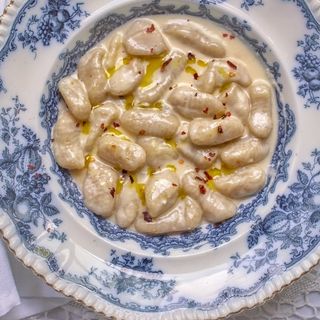 Gnocchi A La Salsa De Trufa