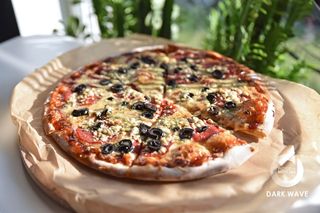 Pizza Dark Wave średnia
