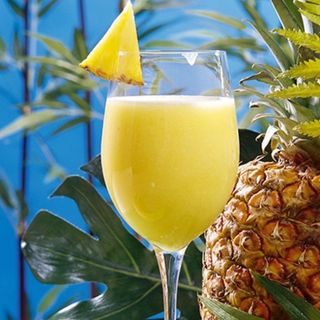 Sumo Natural de Abacaxi e Hortelã