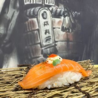 NIGIRI SAKE SPICY 1U