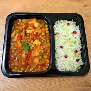 Đuveč sa povrćem i kupus salatom